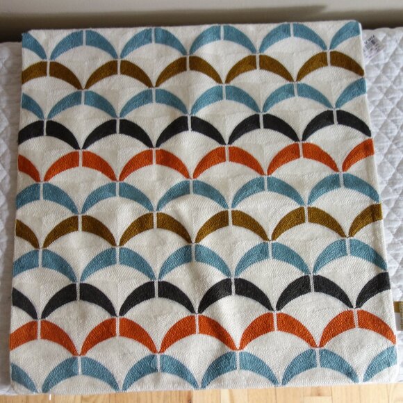 NWT SOCONE STYLE Embroidered Decorative Pillow Cover approx.. 17.5”x17.5” - Picture 1 of 5